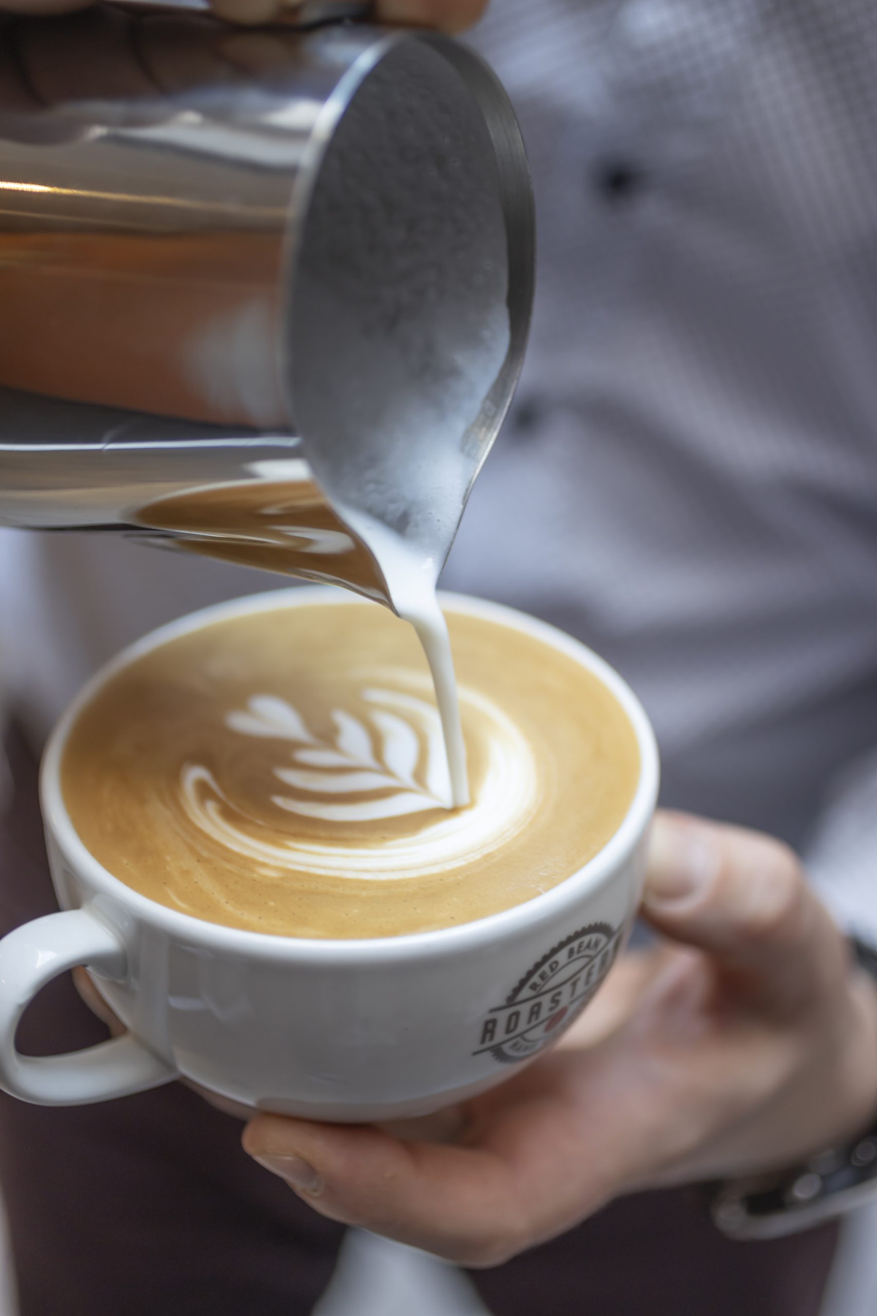 Coffee-Pour-Latte-Art